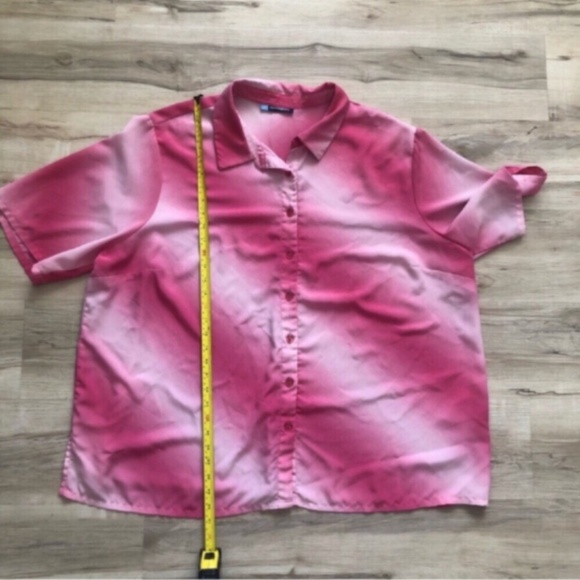 MASSIVE $10 SALE Pink Ombré Penningtons Button Up Blouse - Picture 5 of 7